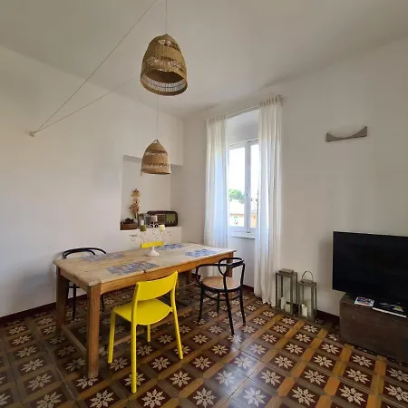 Casetta In Centro, A Chiavari, By Cinqueterrecoast 基亚瓦里